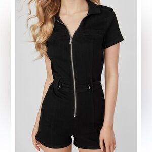 NWT Guess Tinsley black romper size large